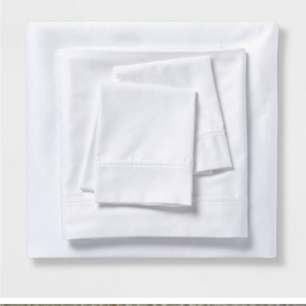 THRESHOLD NWT tri ease solid sheet set -white -queen